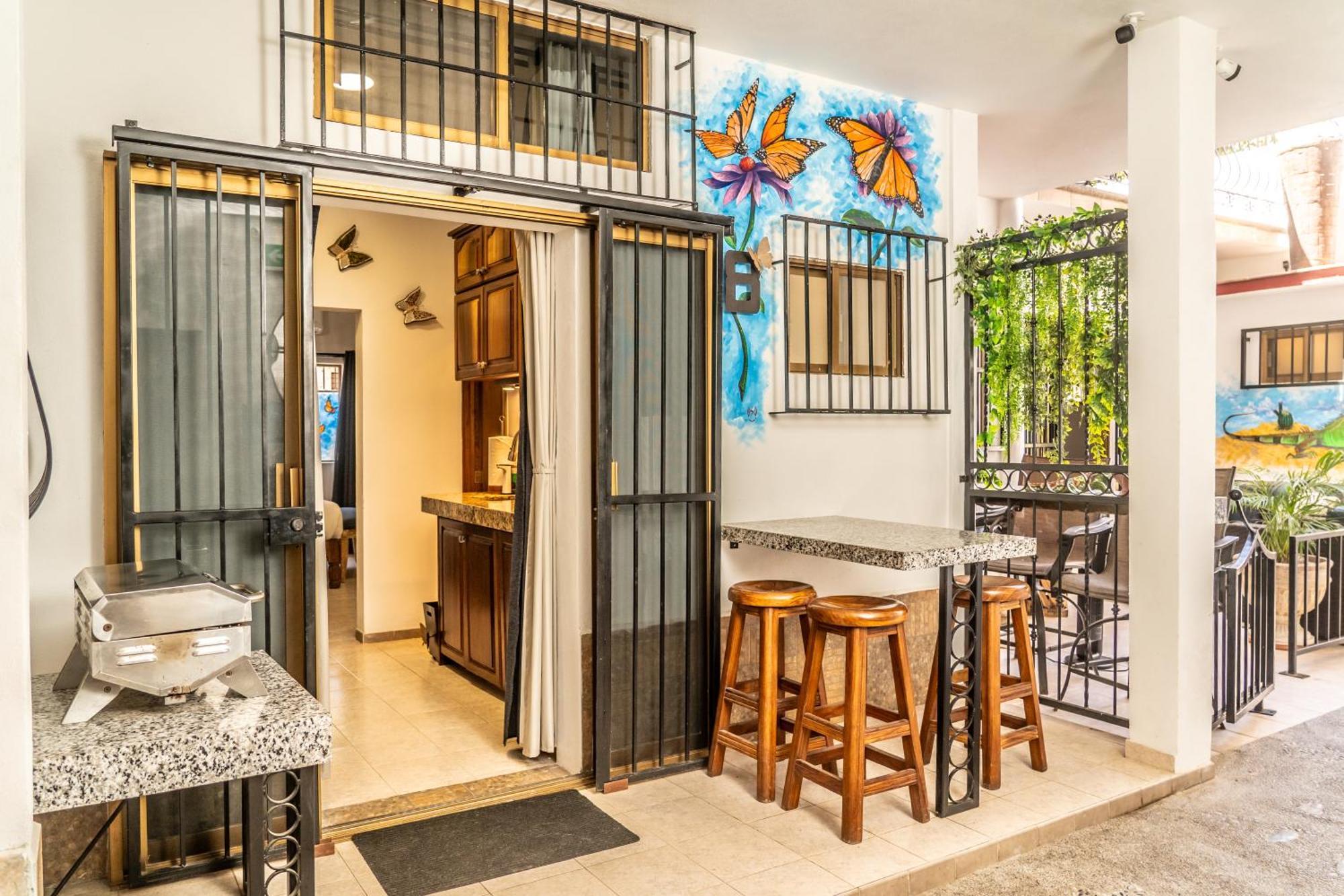 5 Frogs Hotel Bucerías エクステリア 写真