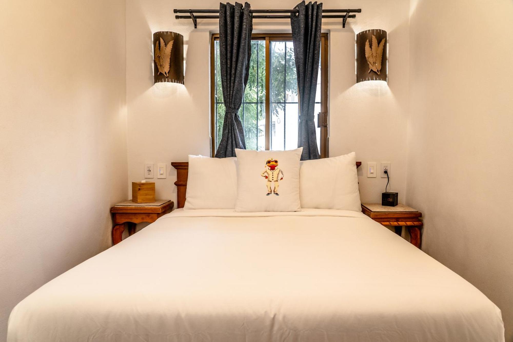5 Frogs Hotel Bucerías エクステリア 写真